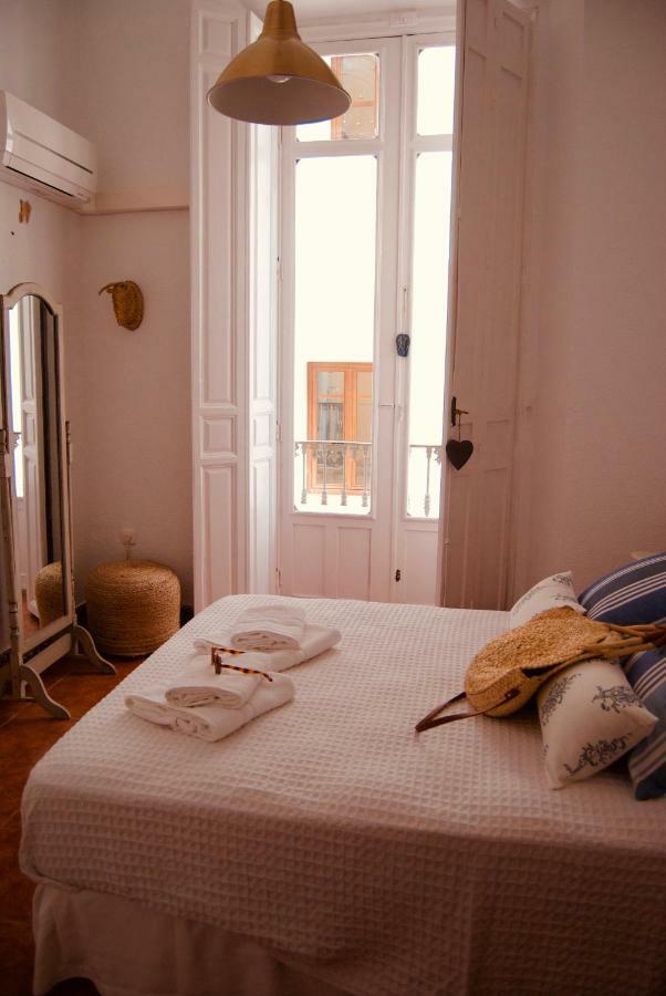 Luz Y Sencillez En El Centro Historico De Malaga Apartment ภายนอก รูปภาพ